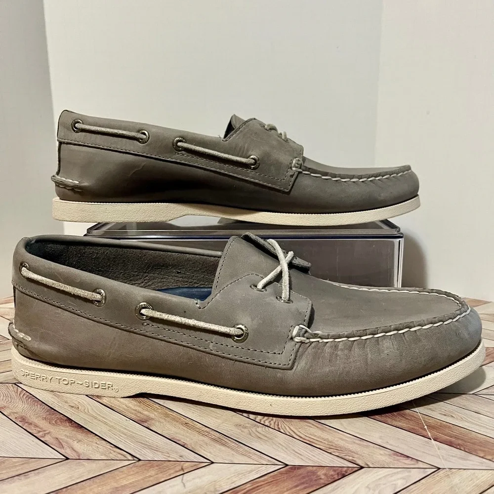 Sperry Topsider Authentic Original 2 Eye Boat Shoes Men 10 Grey Leather Nautical